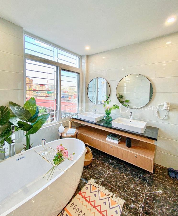 Căn hộ Homestay#bathtub#luxury#xadan#dongda#beautiful Hà Nội
